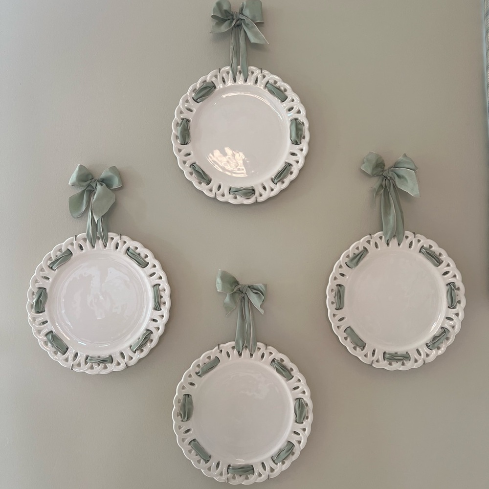 Set of 4 Godinger Decorative Plates